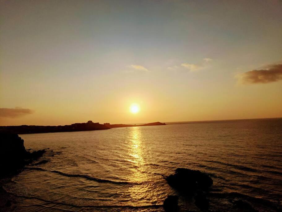 Large 4 Person Couples And Family Caravan In Newquay Bay Resort المظهر الخارجي الصورة