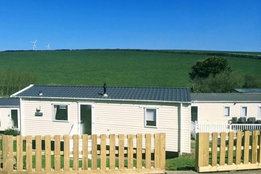 Large 4 Person Couples And Family Caravan In Newquay Bay Resort المظهر الخارجي الصورة