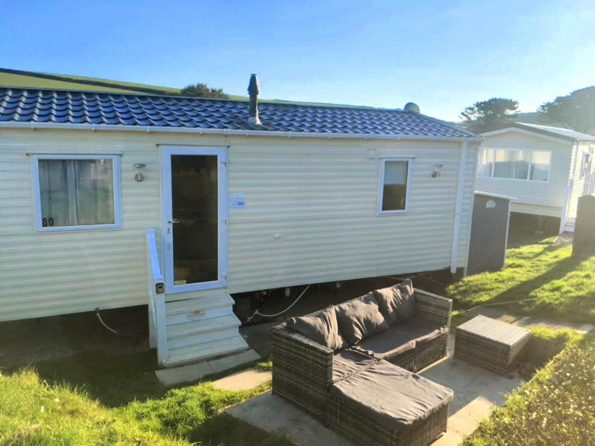 Large 4 Person Couples And Family Caravan In Newquay Bay Resort المظهر الخارجي الصورة