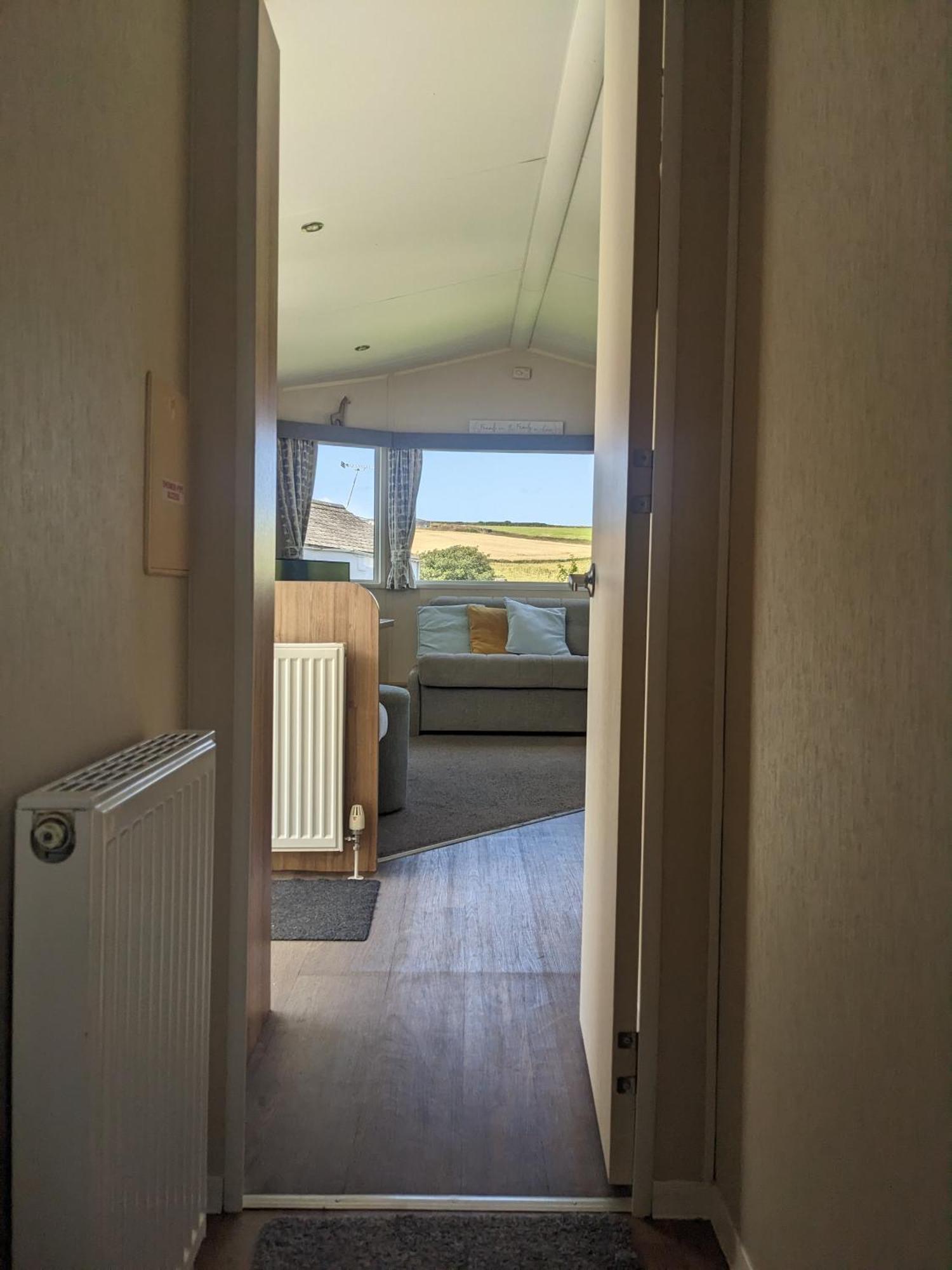 Large 4 Person Couples And Family Caravan In Newquay Bay Resort المظهر الخارجي الصورة